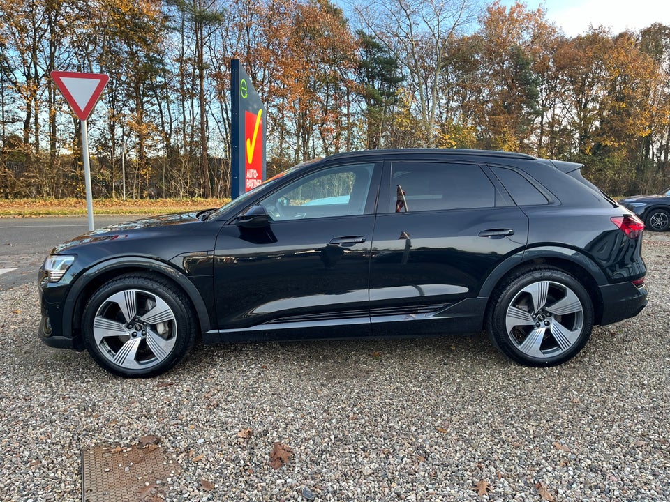 Audi e-tron 55 S-line quattro 5d