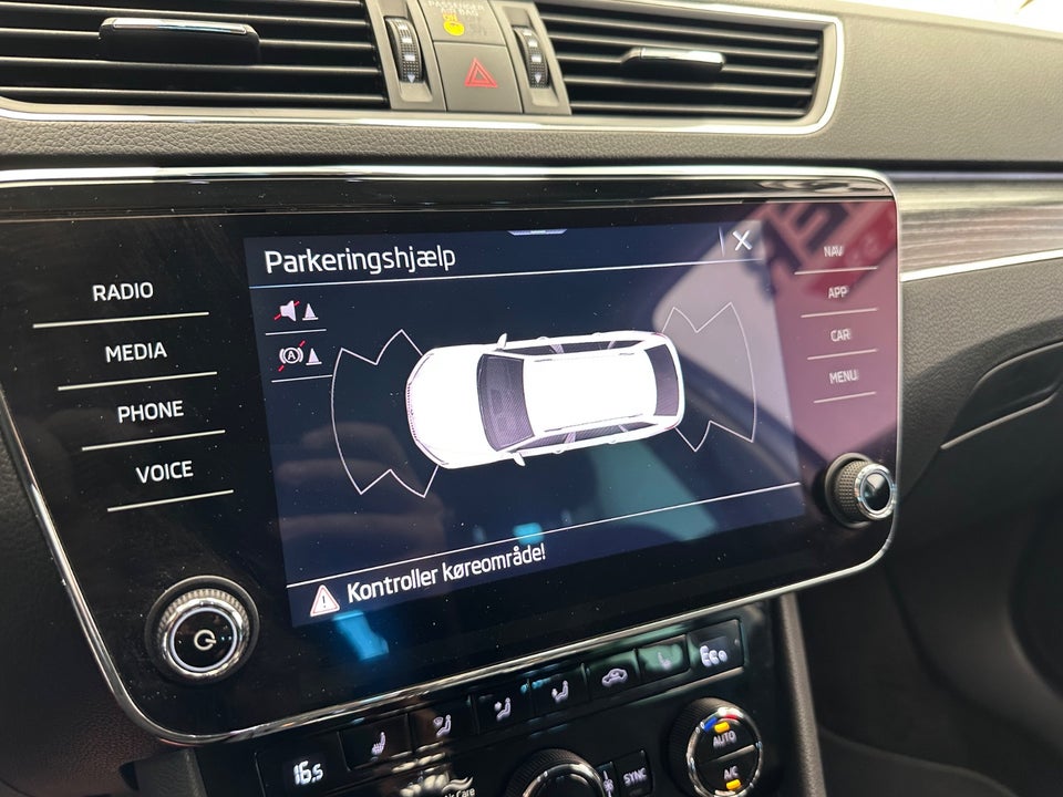 Skoda Superb 1,4 TSi iV Combi DSG 5d