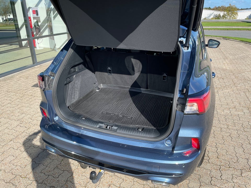 Ford Kuga 2,5 PHEV ST-Line X CVT 5d