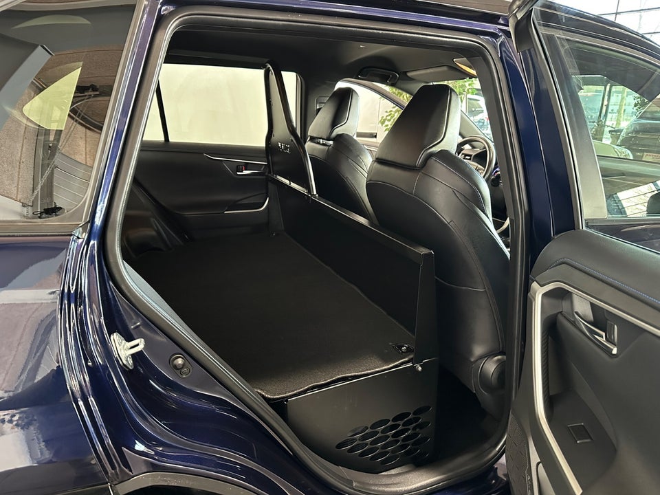 Toyota RAV4 2,5 Hybrid H3 Style MDS Van 5d