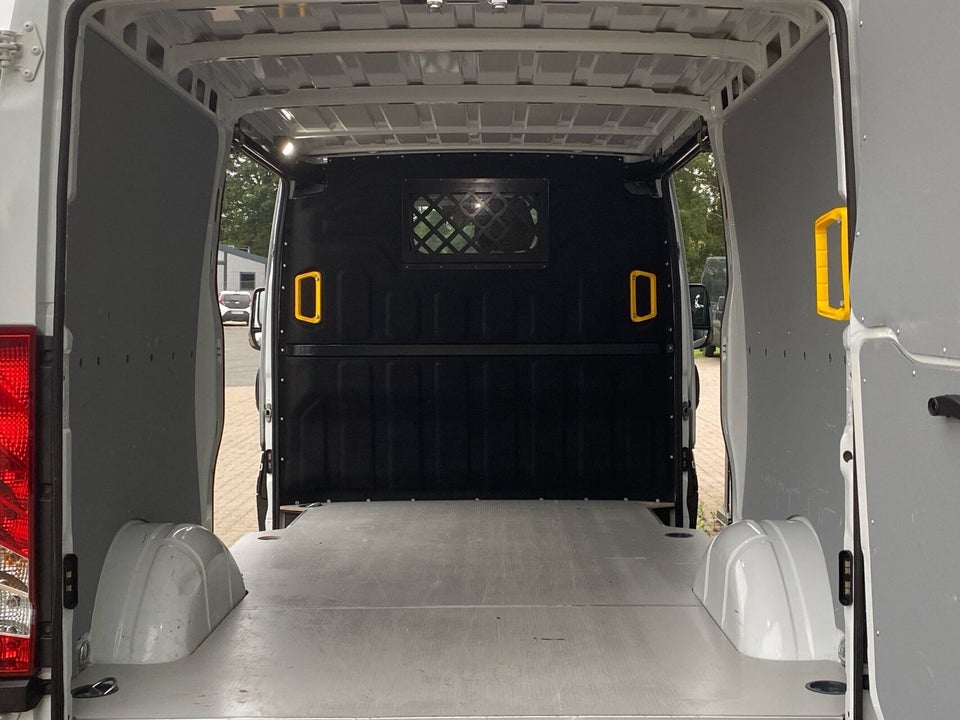 Iveco Daily 3,0 35S18 9m³ Van AG8