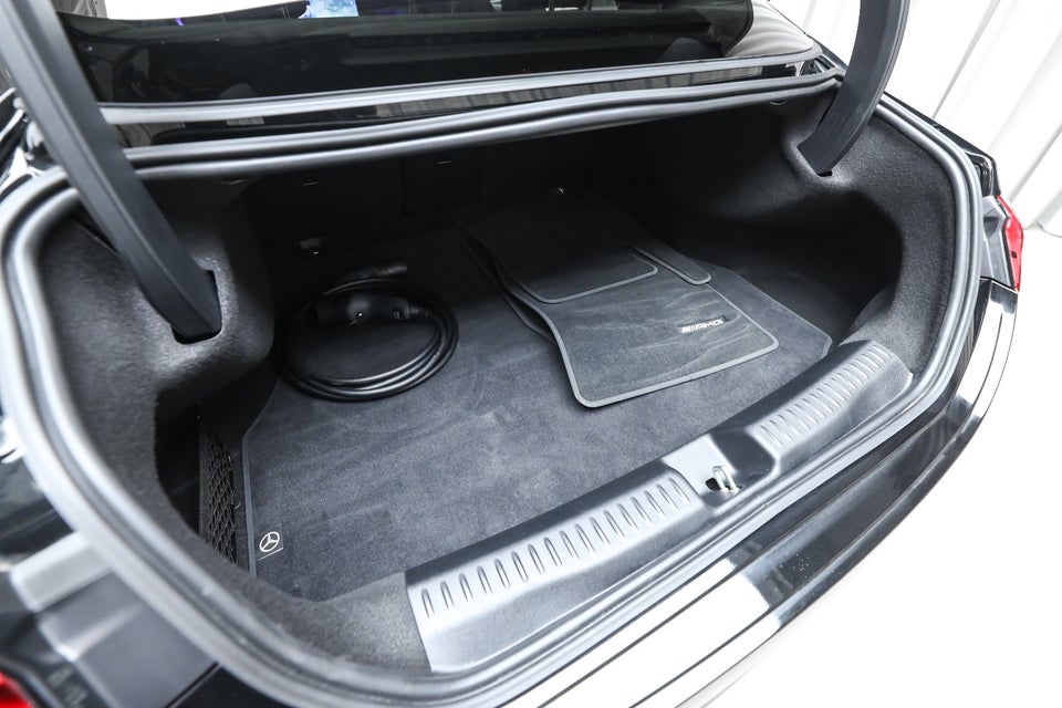 Mercedes CLA250+ EQ AMG Advance Plus 4d