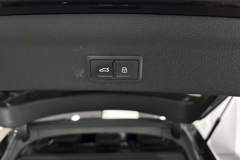 Audi A6 55 TFSi e Sport Avant quattro S-tr. 5d