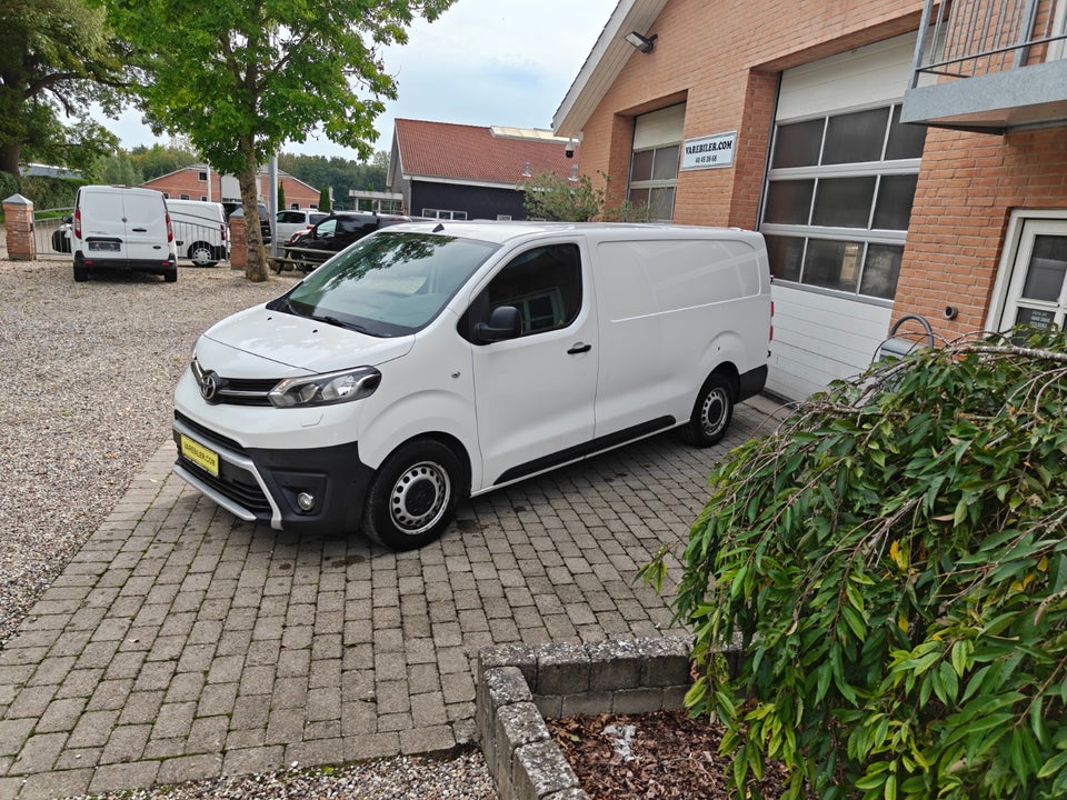 Toyota ProAce 2,0 D 120 Long Comfort 5d