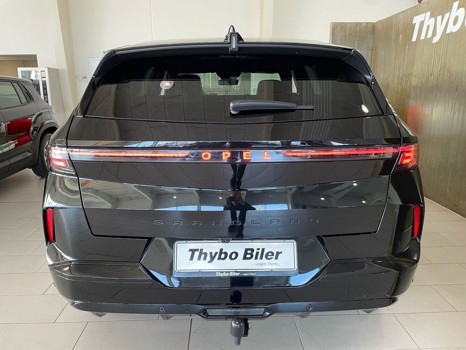 Opel Grandland-e 73 GS Sky 5d