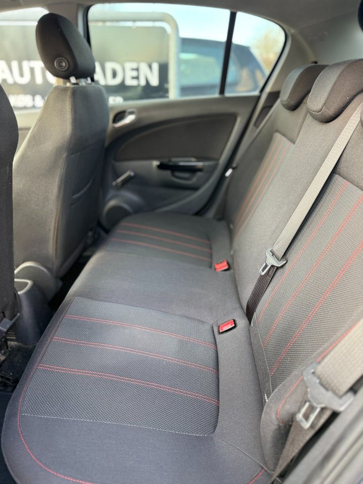 Opel Corsa 1,4 16V Sport 5d