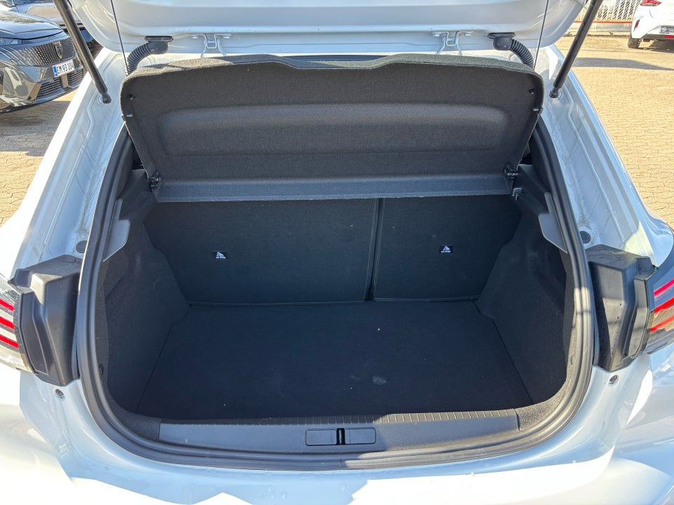 Peugeot 208 1,2 PureTech 100 Allure+ 5d