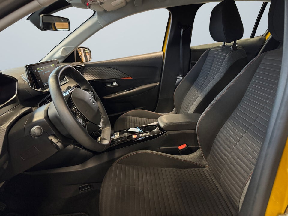 Peugeot e-208 50 Active 5d