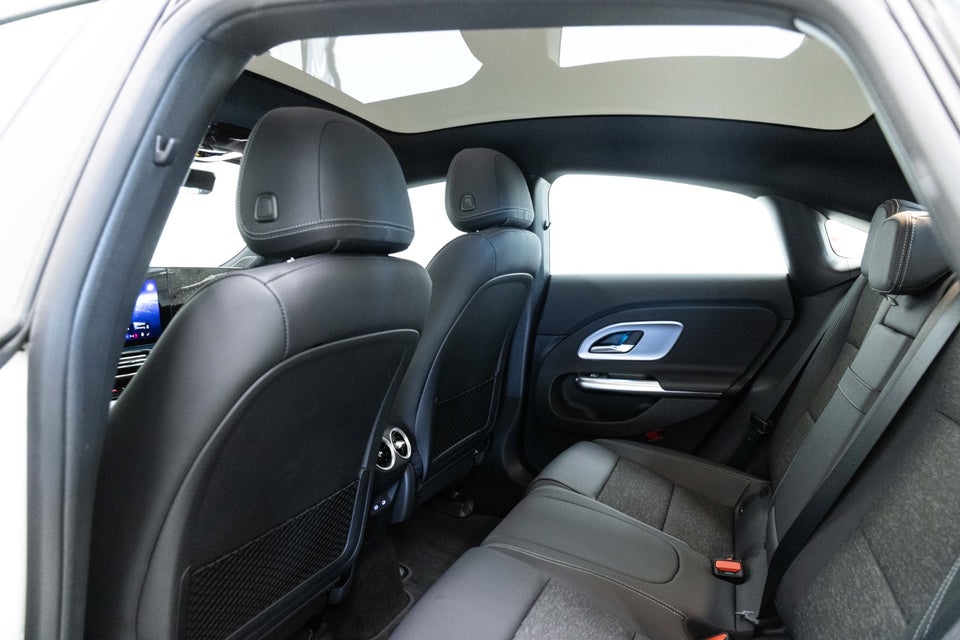 Mercedes CLA250+ EQ Progressive Advance Plus 4d
