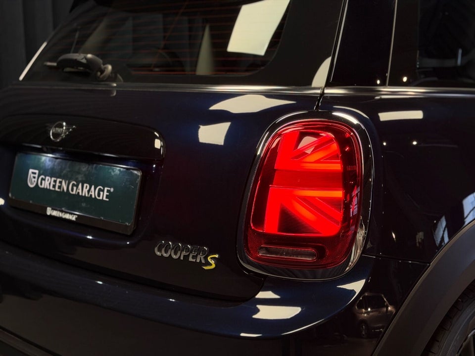 MINI Cooper SE Essential 3d