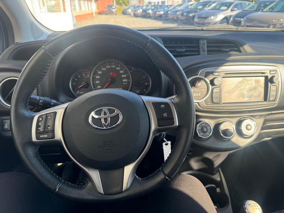 Toyota Yaris 1,4 D-4D T2 Touch 5d