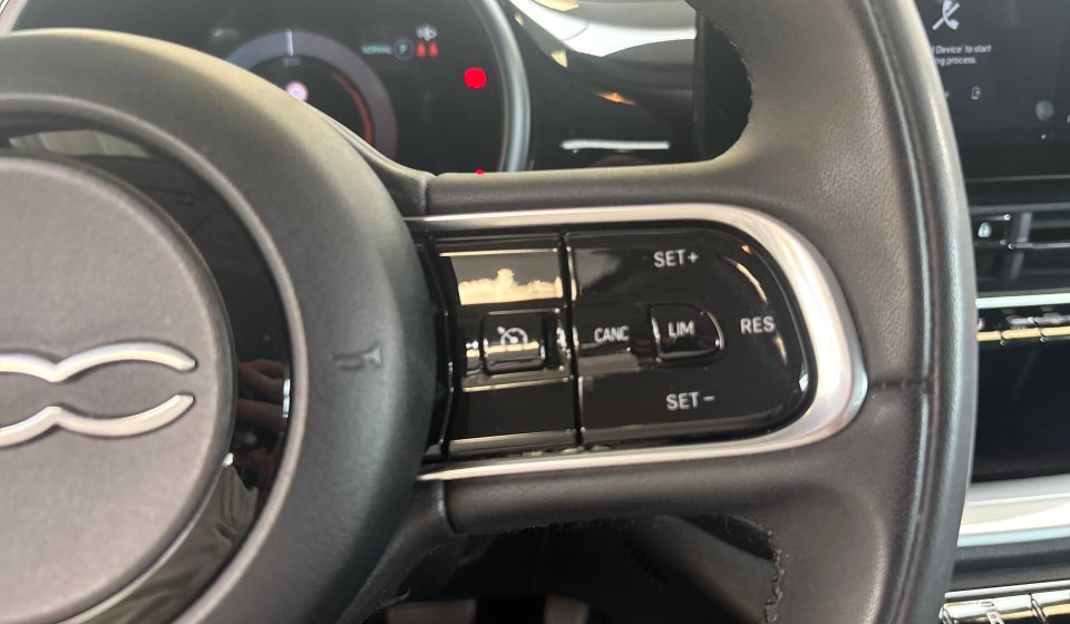 Fiat 500e 42 Icon 3d