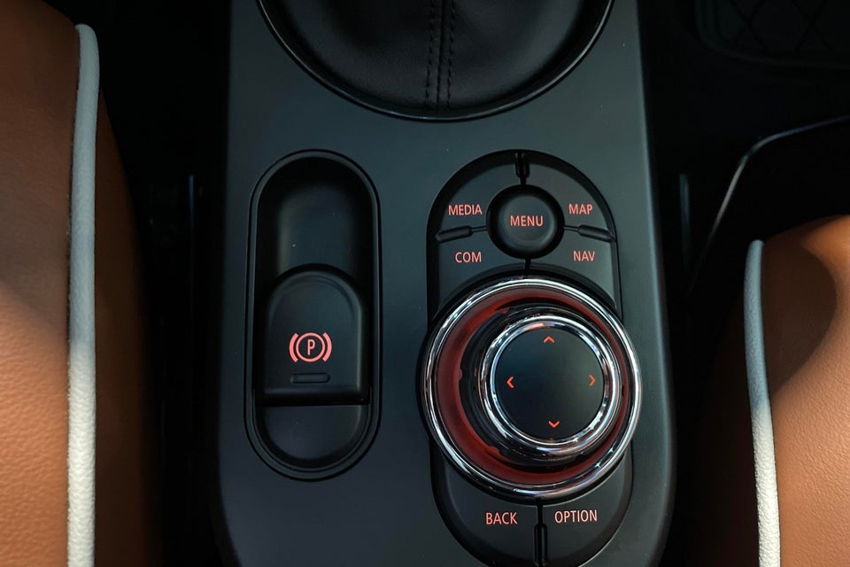 MINI Cooper SE Yours Trim 3d