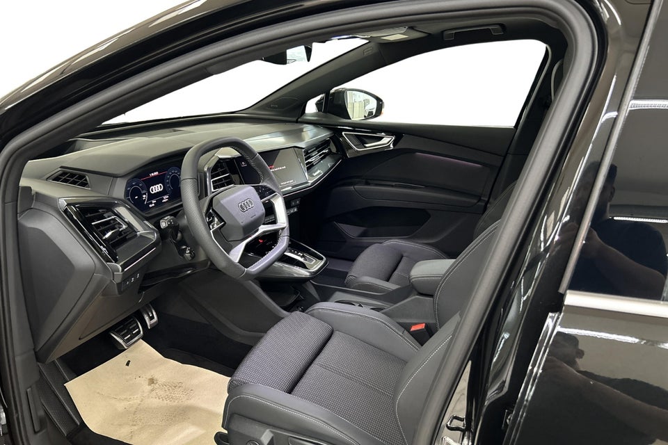 Audi Q4 e-tron 45 S-line Edition 5d