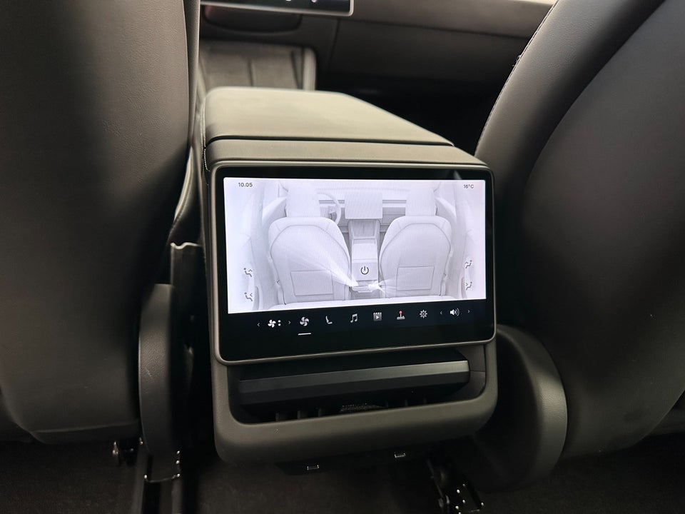 Tesla Model 3 RWD 4d