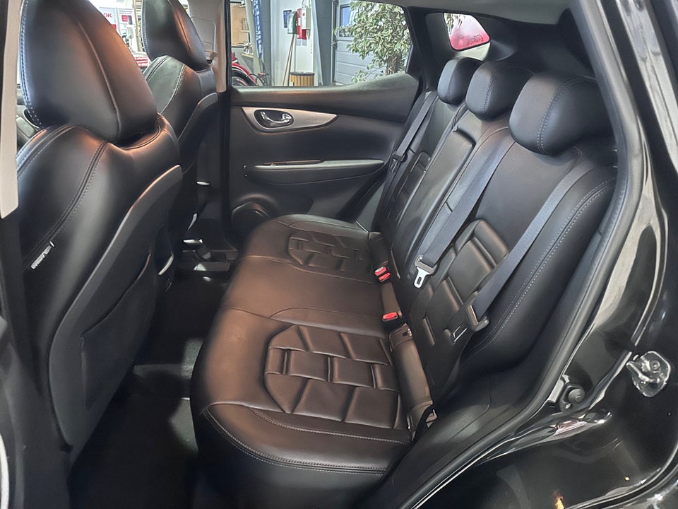 Nissan Qashqai 1,3 Dig-T 140 Tekna 5d