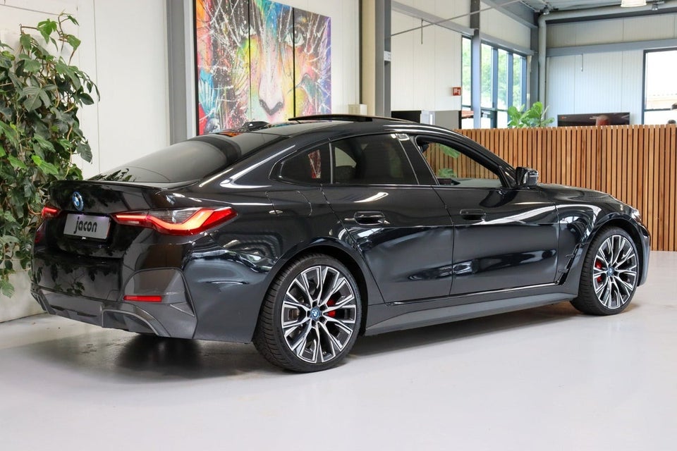 BMW i4 eDrive40 Fully Charged M-Sport 5d