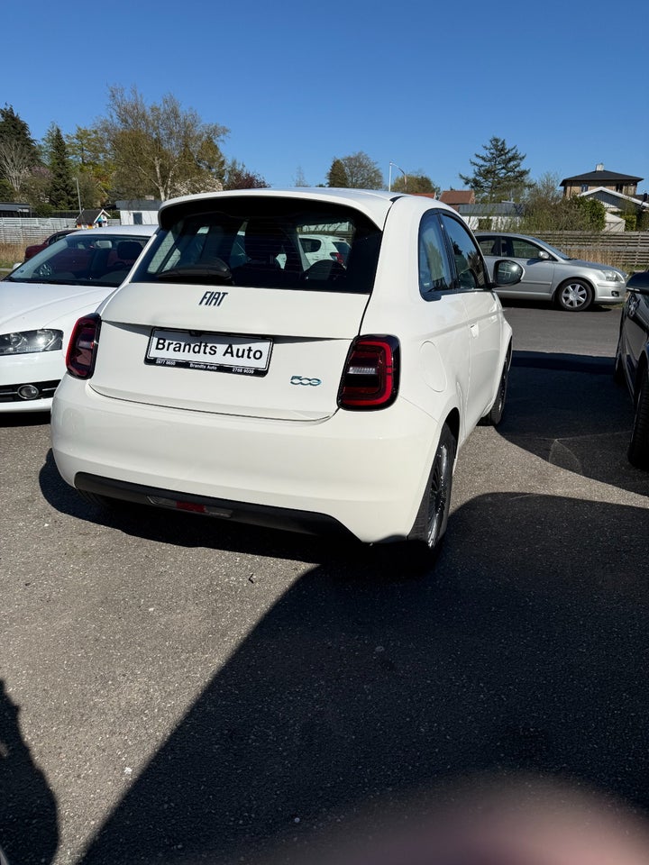 Fiat 500e 42 Icon 3d