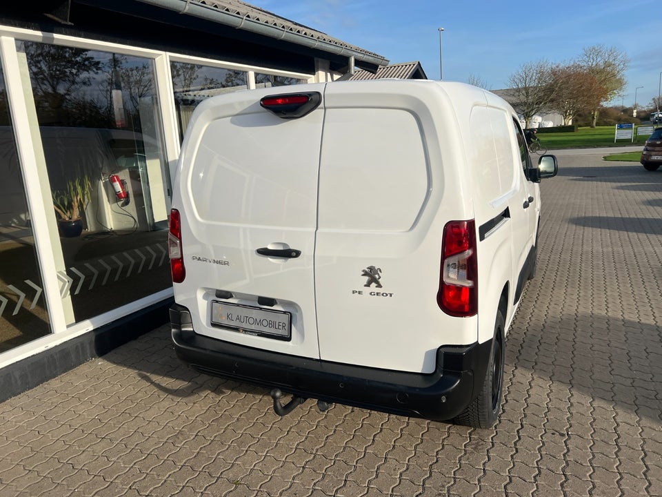 Peugeot Partner 1,5 BlueHDi 100 L1V1 Ultimate Van