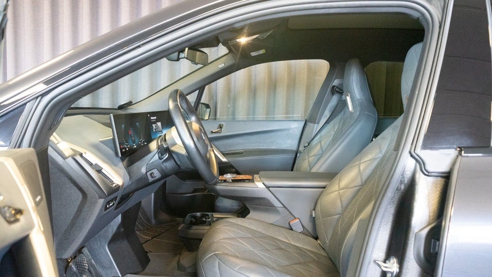 BMW iX xDrive40 Sport 5d