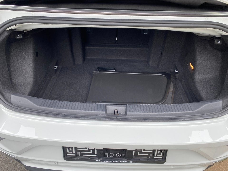 VW T-Roc 1,5 TSi 150 R-line Cabriolet DSG 2d