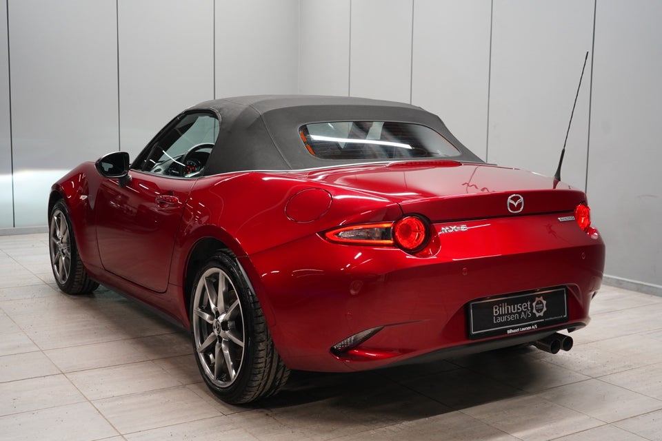 Mazda MX-5 2,0 SkyActiv-G 184 Roadster Cosmo Sport 2d
