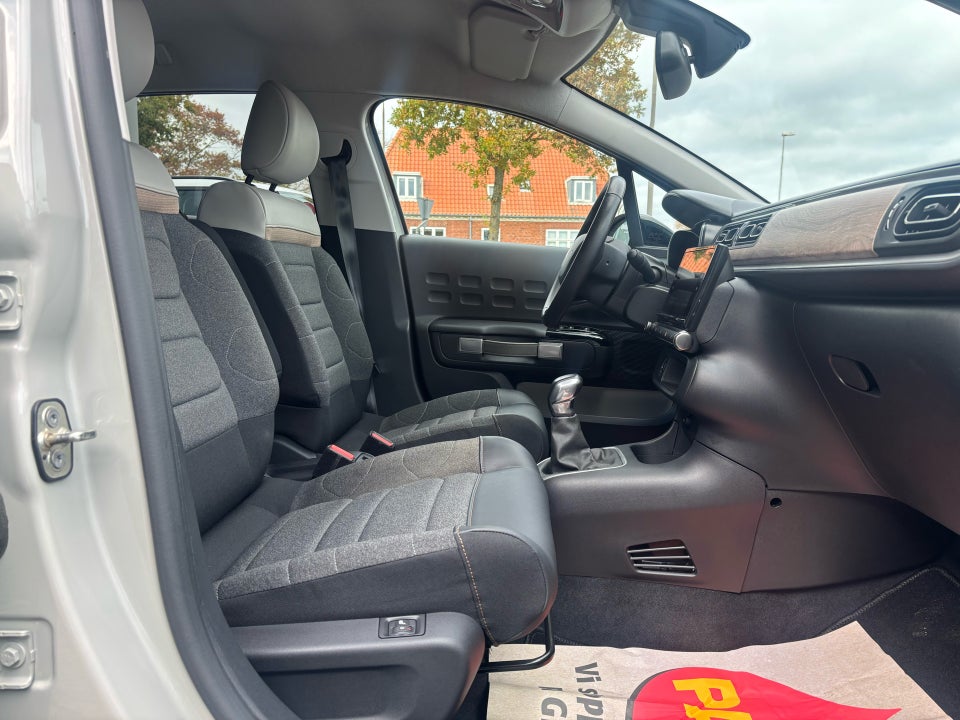 Citroën C3 1,2 PureTech 83 Shine Sport 5d