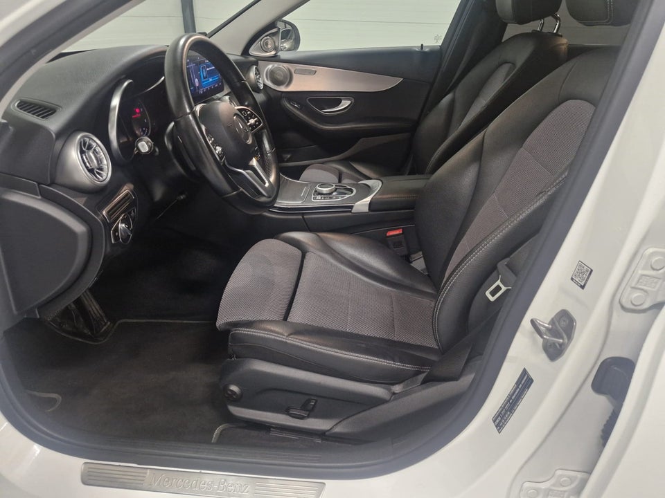 Mercedes C220 d 2,0 Avantgarde stc. aut. 5d