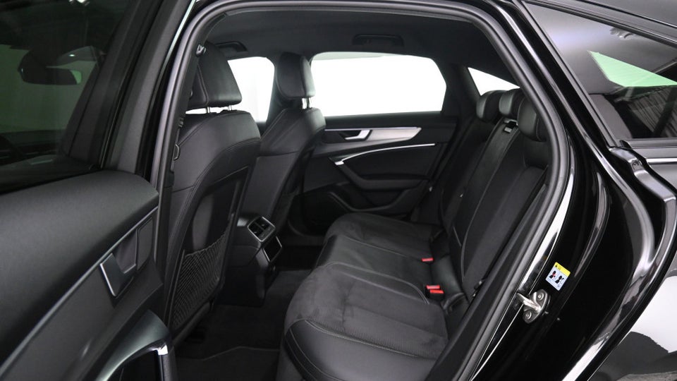 Audi A6 55 TFSi e Sport Prestige quattro S-tr. 4d