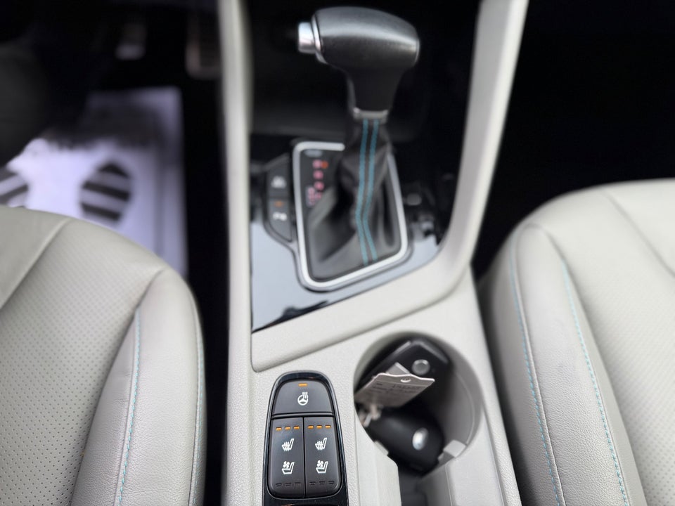 Kia Niro 1,6 PHEV Premium DCT 5d