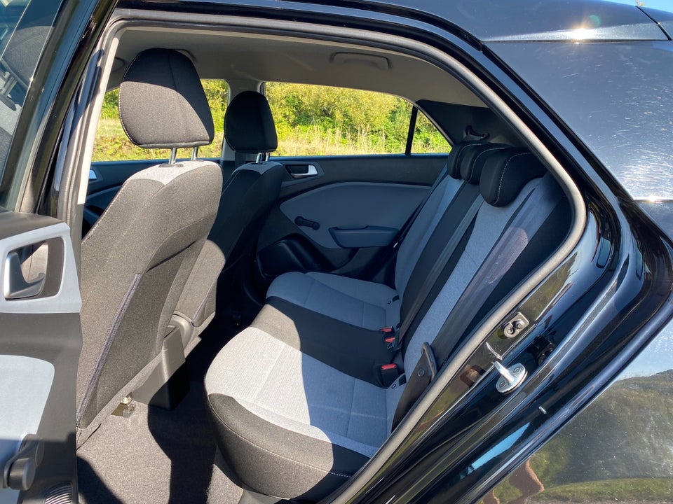 Hyundai i20 1,25 Trend 5d