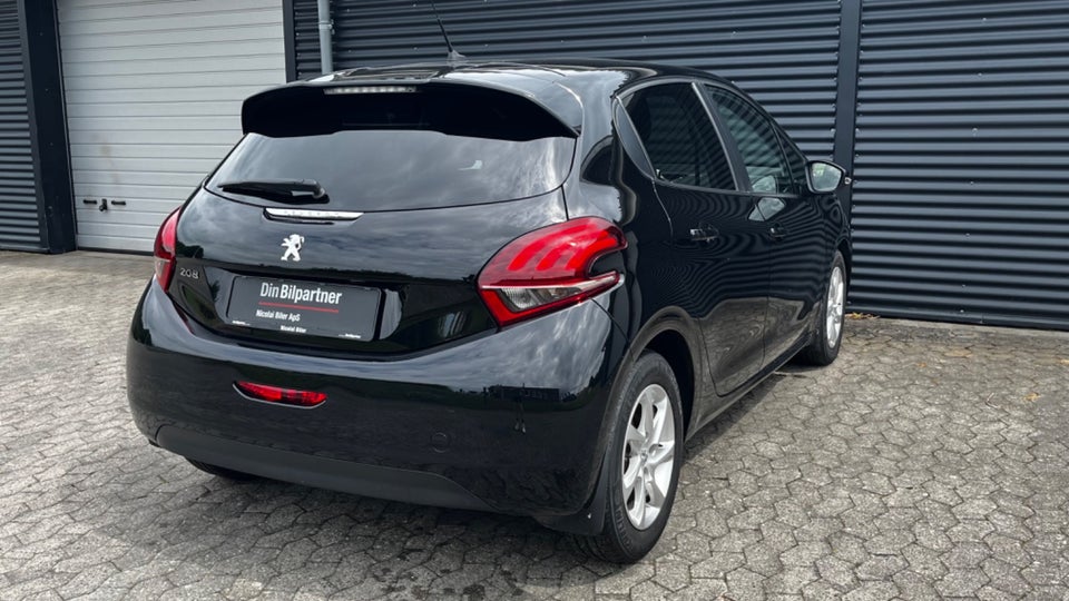 Peugeot 208 1,6 BlueHDi 100 Envy 5d