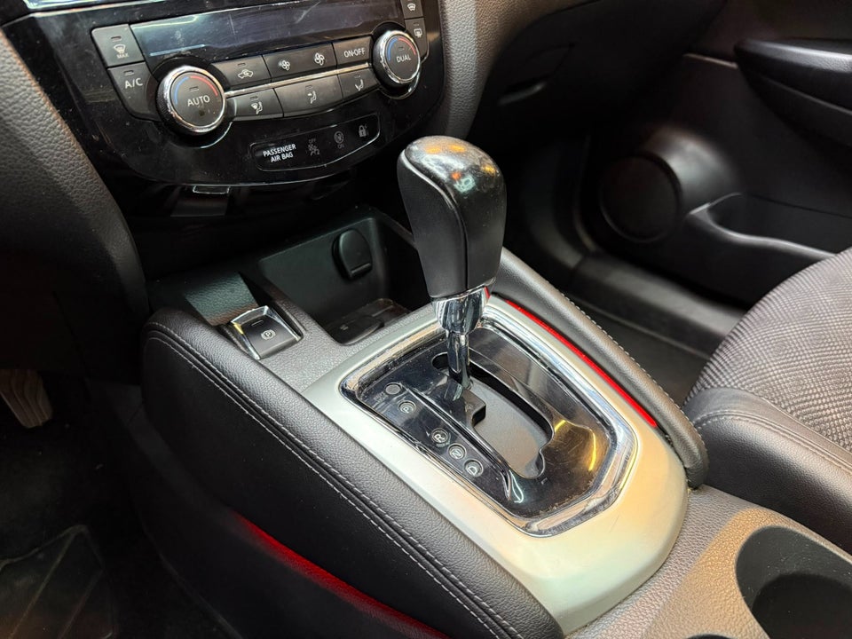 Nissan Qashqai 1,6 dCi 130 Tekna X-tr. 5d