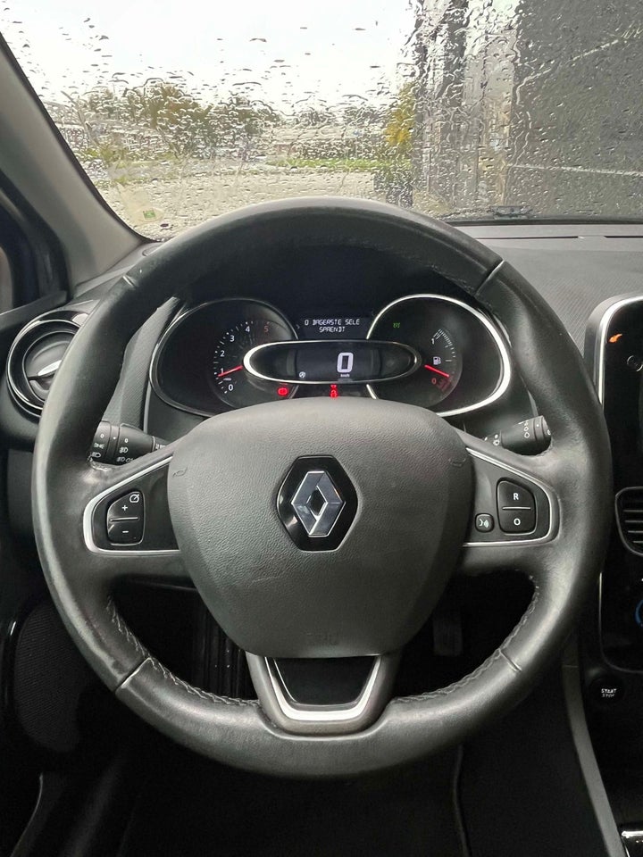 Renault Clio IV 1,5 dCi 90 Limited Sport Tourer 5d