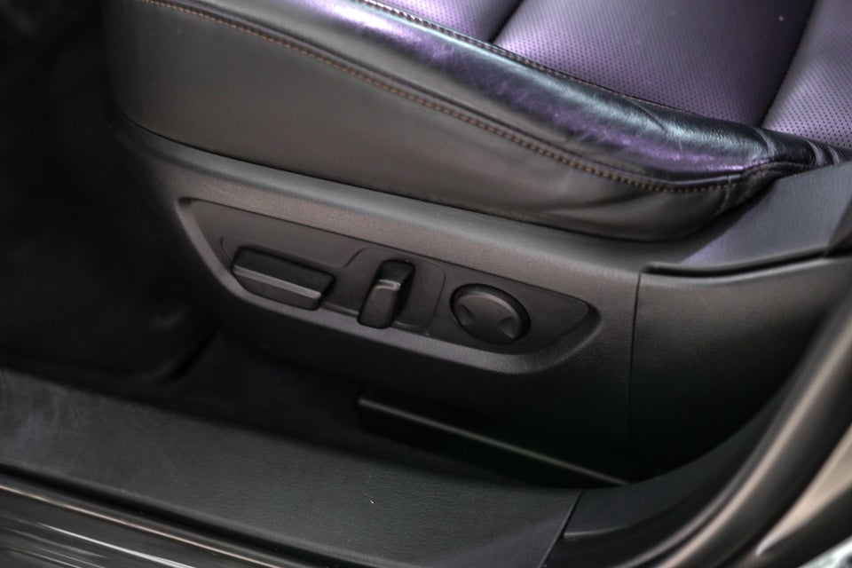 Mazda CX-30 2,0 SkyActiv-X 180 Cosmo 5d