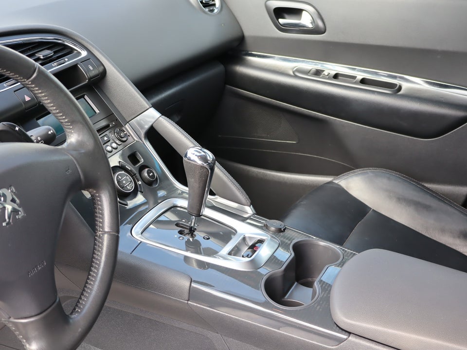 Peugeot 3008 1,6 HDi 114 Premium 5d