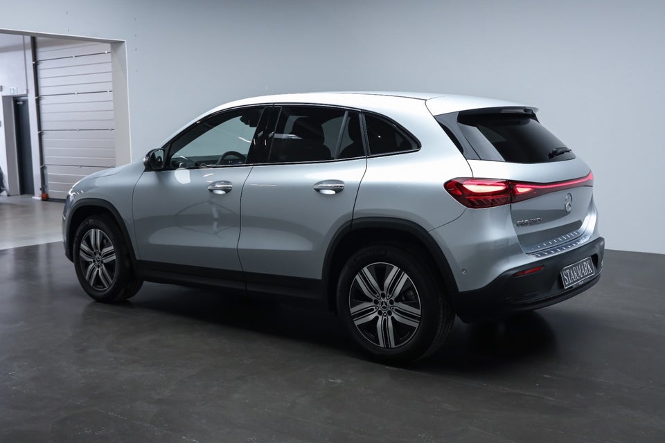 Mercedes EQA250+ Electric Art 5d
