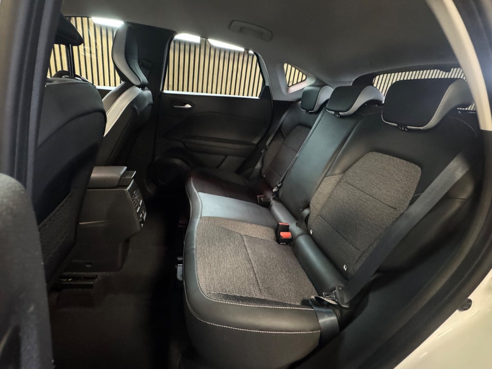 Renault Captur 1,6 E-Tech Intens 5d