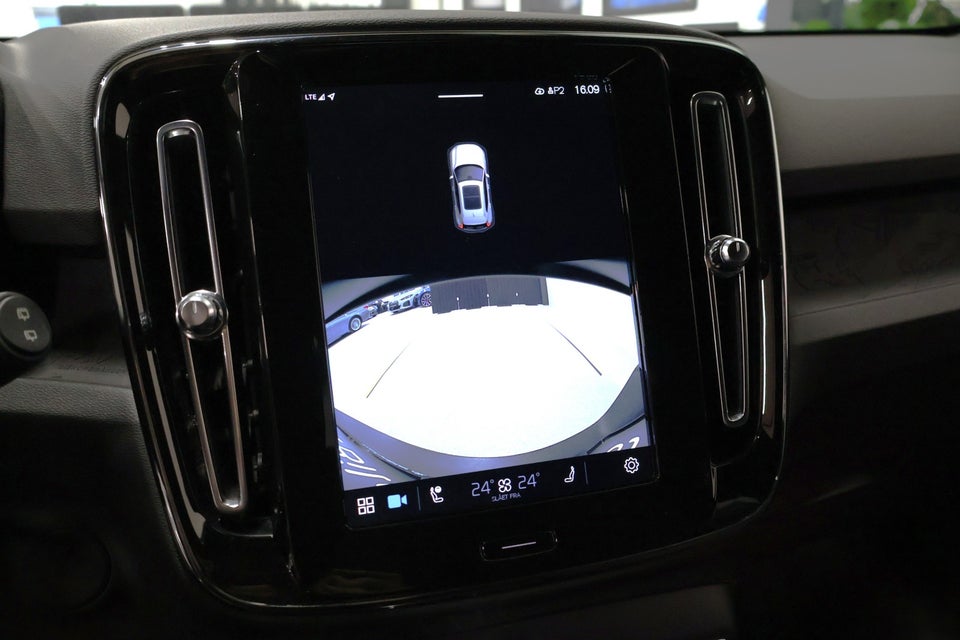 Volvo XC40 P6 ReCharge Core 5d