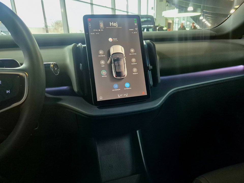 Volvo EX30 Extended Range Plus 5d