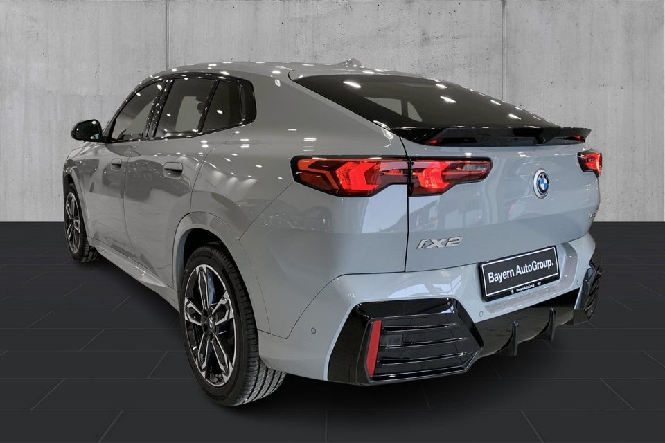 BMW iX2 eDrive20 M-Sport 5d