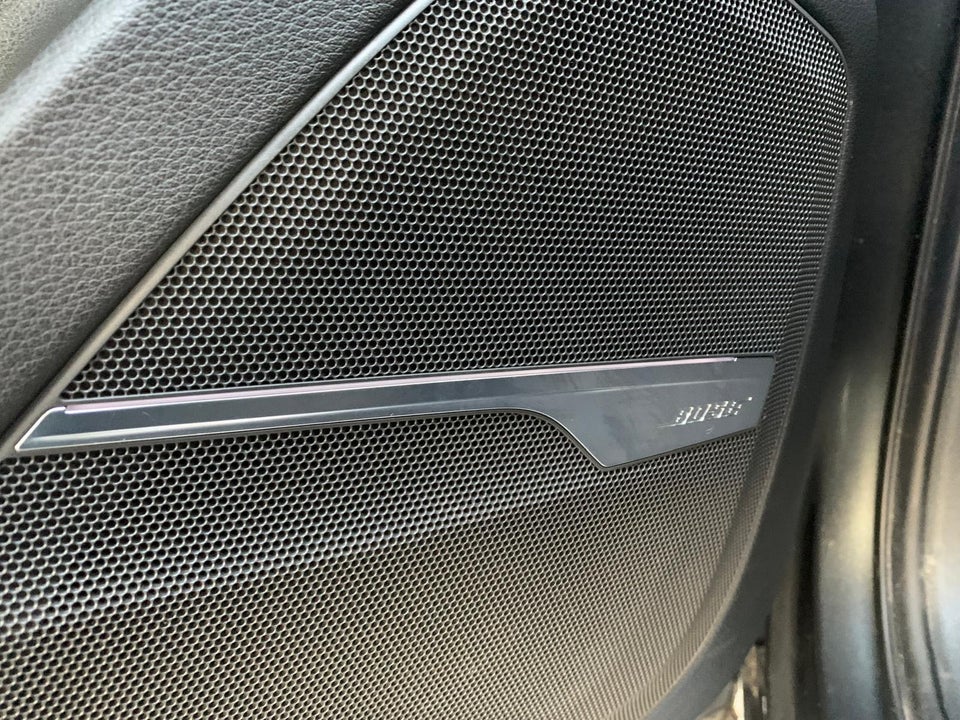 Audi Q7 3,0 TDi 272 S-line quattro Tiptr. 7prs 5d