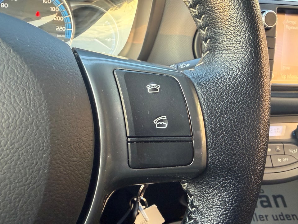 Toyota Yaris 1,5 Hybrid H2 Komfort e-CVT 5d