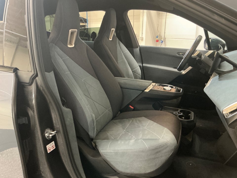 BMW iX xDrive40 Sport 5d