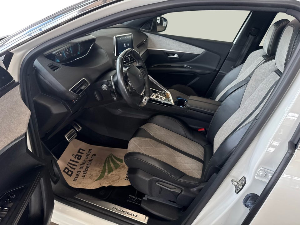 Peugeot 3008 1,6 Hybrid4 GT Line EAT8 5d