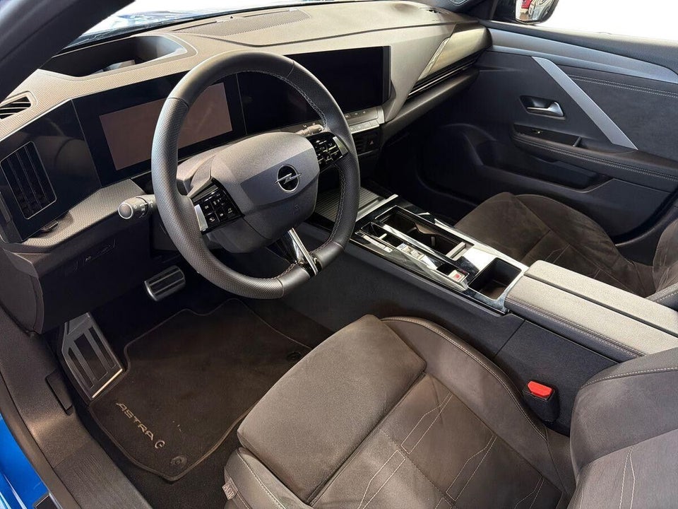 Opel Astra-e 54 Ultimate 5d