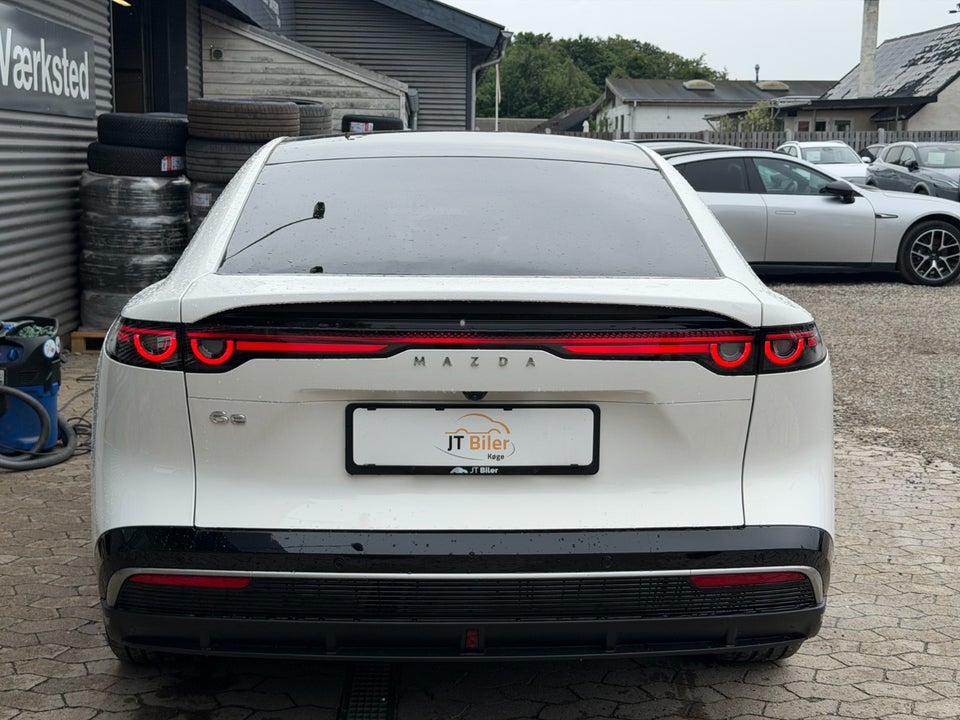 Mazda 6e Takumi Long Range 5d