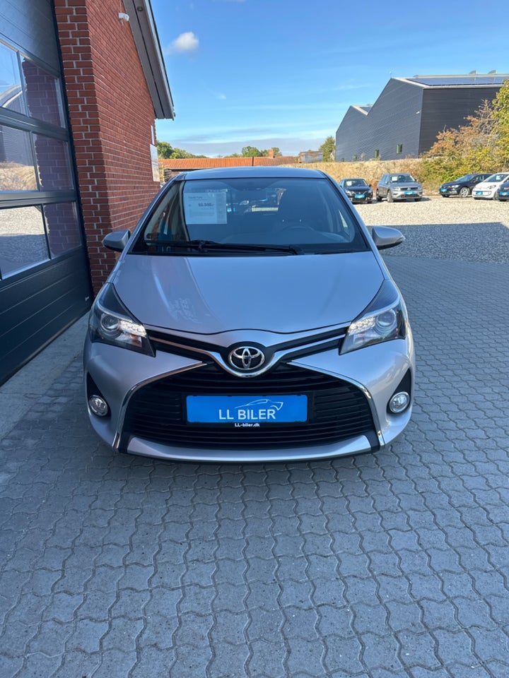 Toyota Yaris 1,3 VVT-i T2 Limited 5d