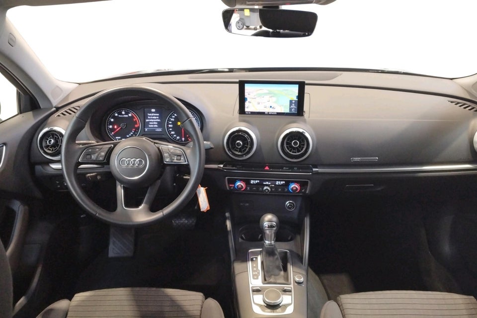 Audi A3 35 TFSi Sport Limited Sportback S-tr. 5d