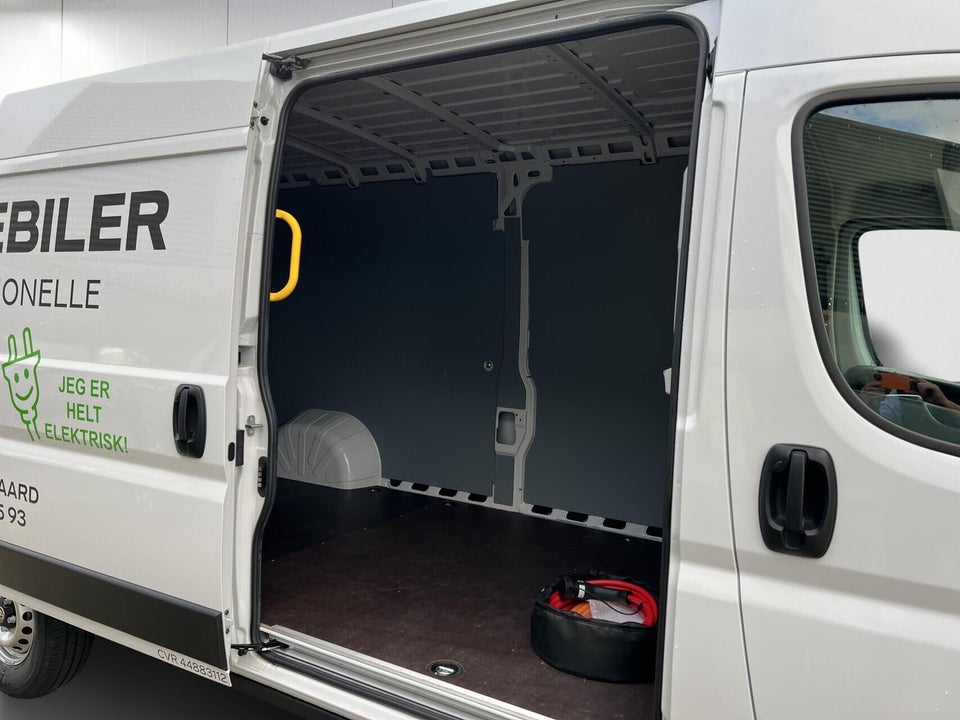 Toyota ProAce Max 110 Comfort Master Kassevogn L3H2